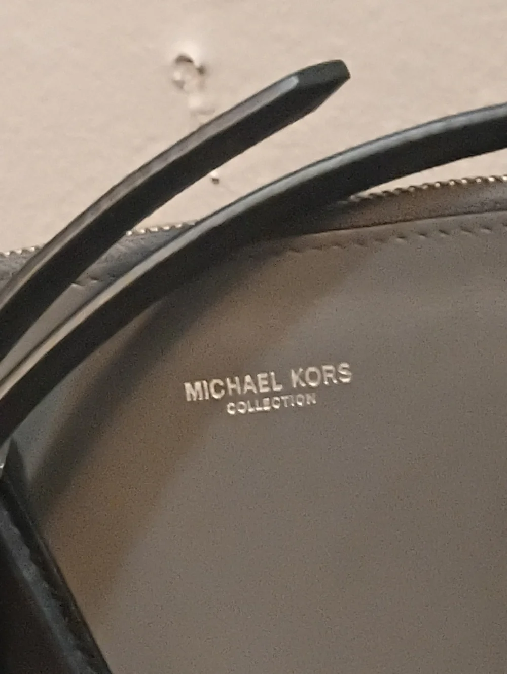 Michael Kors Collection Casey In Gray Black And White - Picture 2 of 13